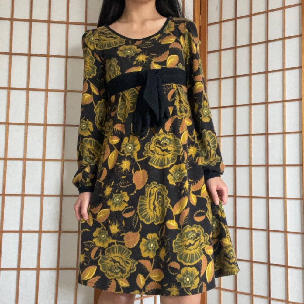 Vintage Retro Long-Sleeved Empire Dress Floral Pattern Black Waist Tie Fairy